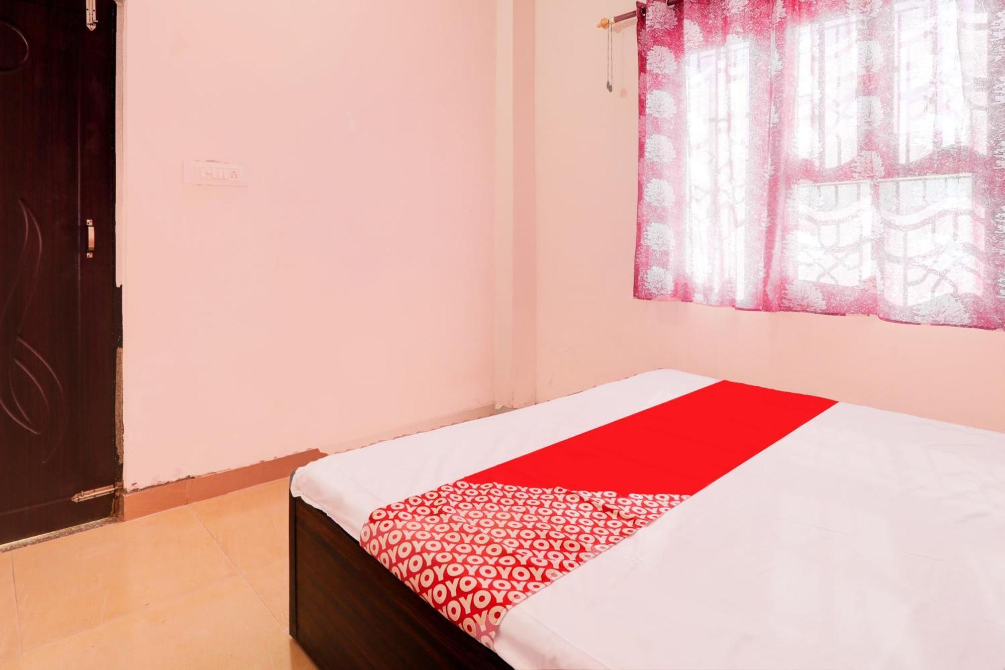 Oyo Flagship Shine Hotel Chinhat Exterior foto